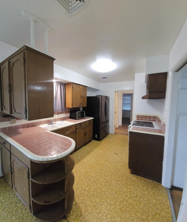 Foto del edificio - 9721 Foredale St