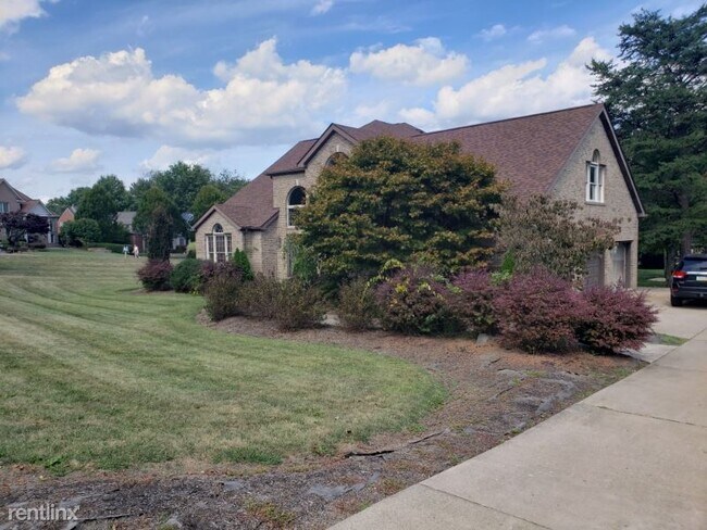 Foto del edificio - 6 br, 3.5 bath House - 133 Radcliff Drive