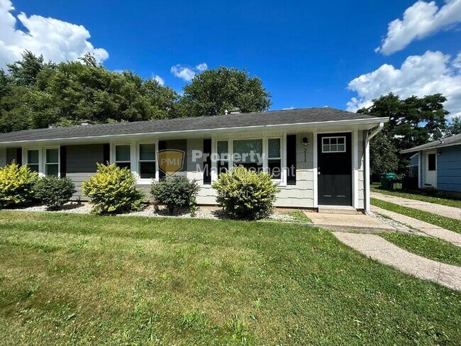 Building Photo - 211 Glenview Avenue