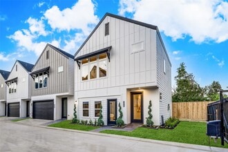 Building Photo - 6522 Tree Branch Dr