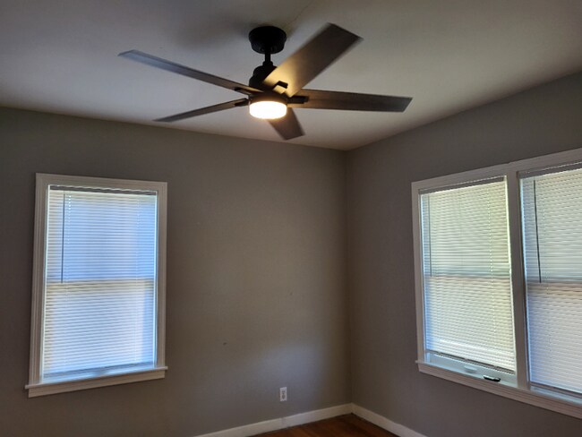 Foto del edificio - 822 W Crawford St