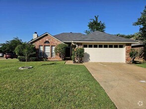 Building Photo - 5901 Pampus Ln