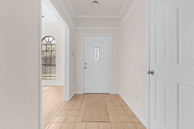 Photo - 7628 Lowrance Rd House