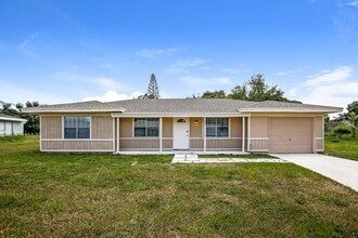 Building Photo - 325 SW Eastport Cir