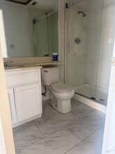 Building Photo - 290 Kent Pl