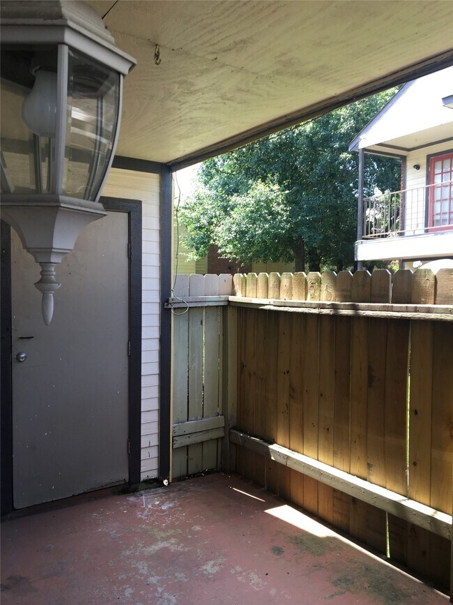 Foto del edificio - 13480 S Thorntree Dr