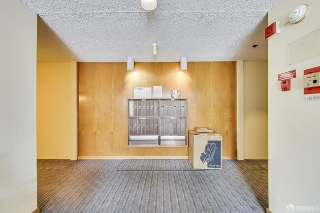 Building Photo - 208 N Lake Merced Hills