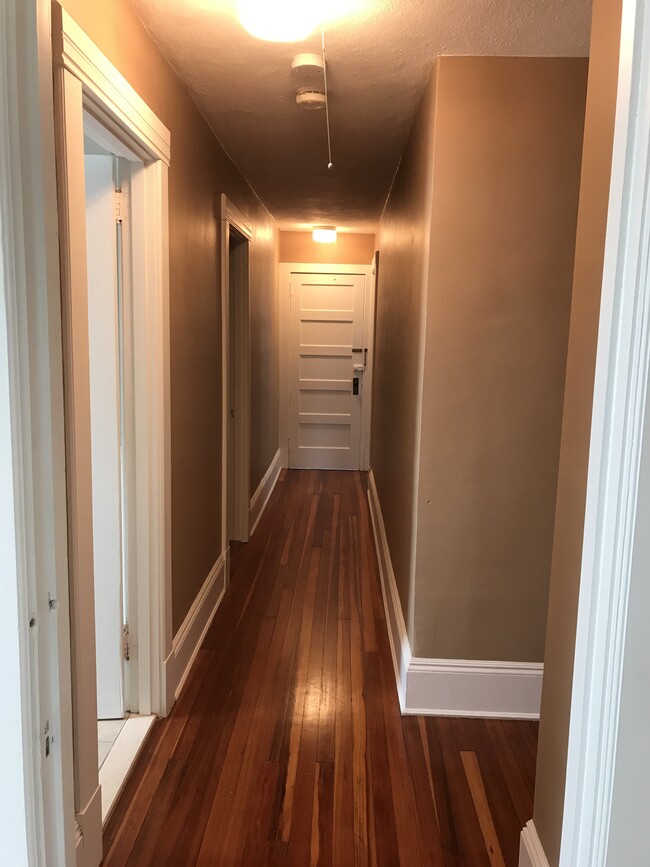 Foto del edificio - 42 Maplewood Avenue