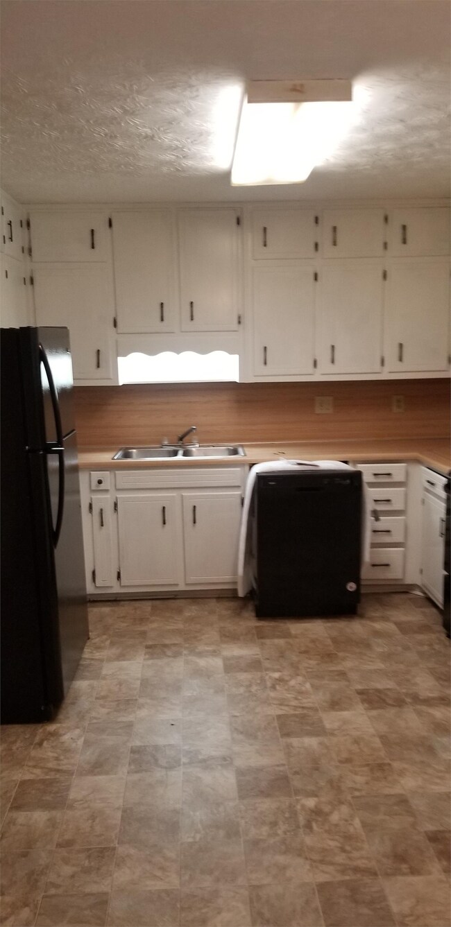 Foto del edificio - 1756 Salem Woods Dr SE