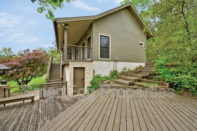 Building Photo - 307 Laurel Valley Road