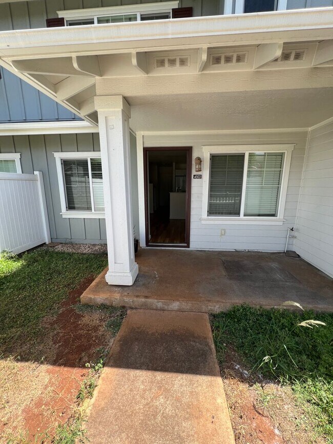 Foto del edificio - Spinnaker Townhouse $3250.00! 2 Story 3bd ...