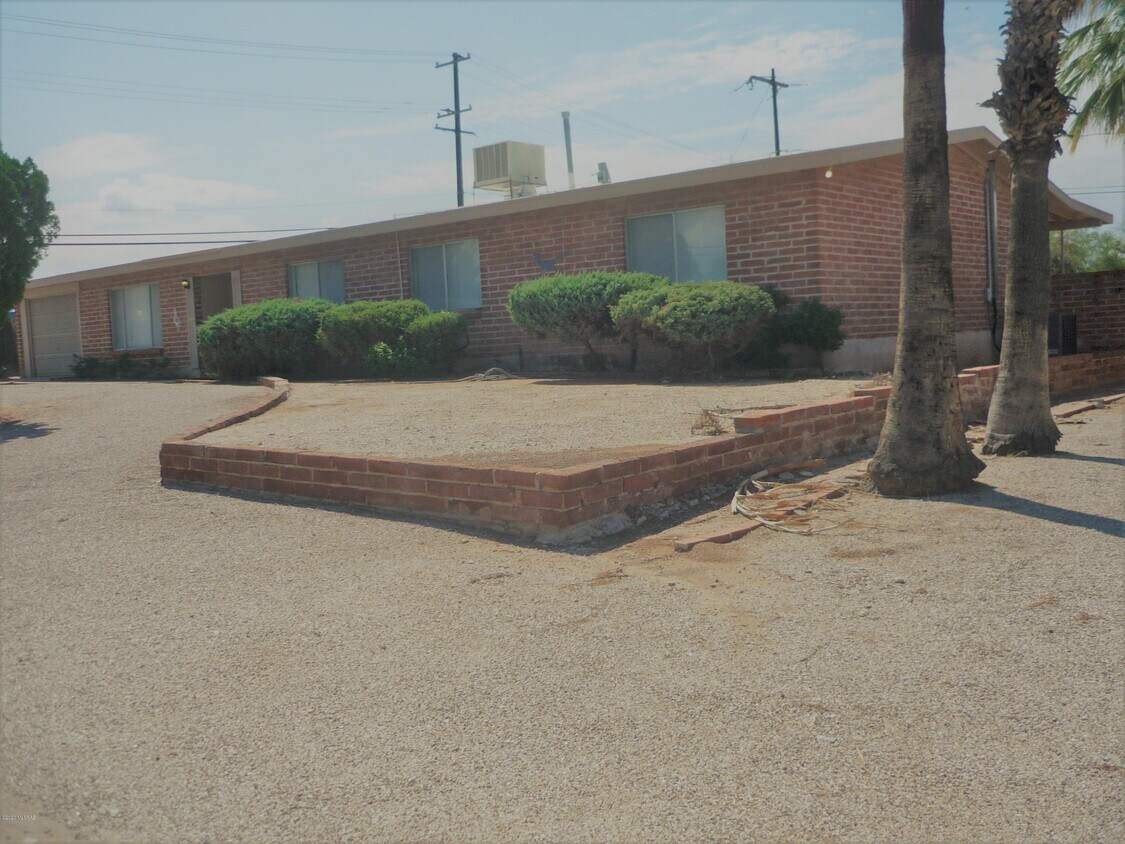 6662 E Paseo San Andrés, Tucson, AZ 85710 House for Rent in Tucson, AZ