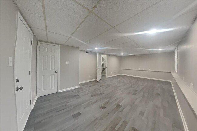 Building Photo - 3069 Jonathan Ct SW