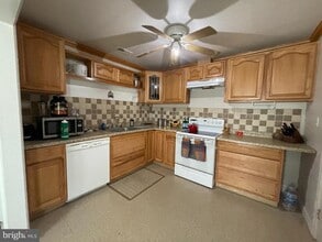 Building Photo - 6062 Potomac Dr