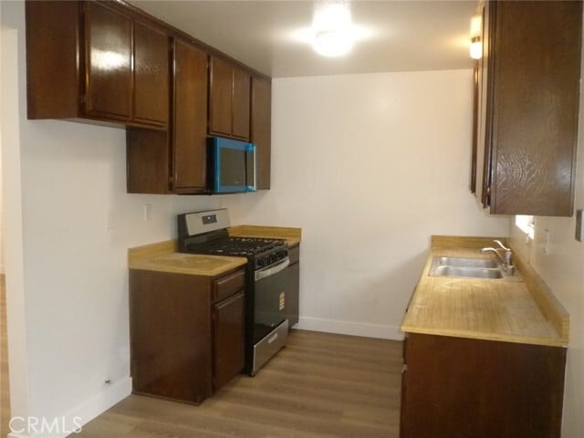 Building Photo - 1855 166th St