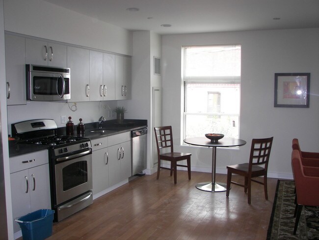 Foto del edificio - 603 Albany St