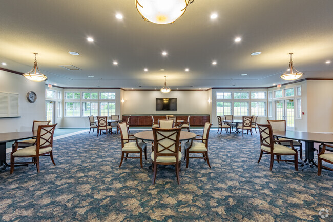 Community Room - Brookfield Highlands Apartments 55+