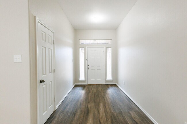 Foto del edificio - 6705 91st Pl