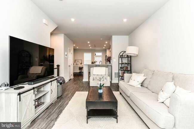Foto del edificio - 2634 Velocity Rd