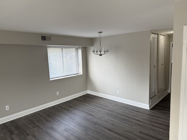 Foto del edificio - 33 Windermere Ave