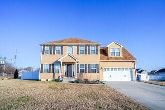 Building Photo - 23 Spring Dale Ln