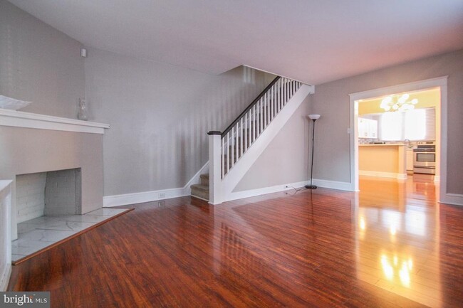 Building Photo - 4012 Berry Ave