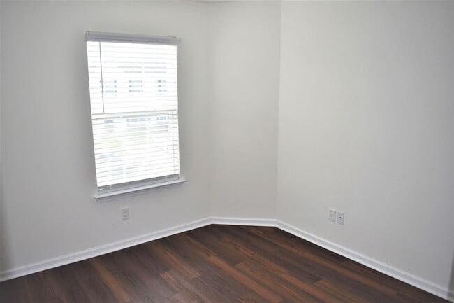 Foto del edificio - 75 BC