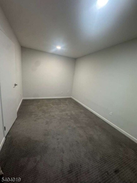 Foto del edificio - 123 W 1st Ave