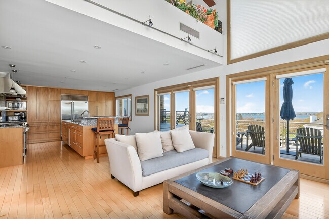 Foto del edificio - 30 Homeward Ln