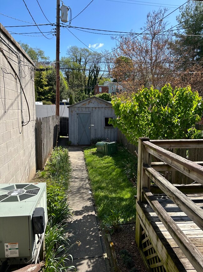 Yard - 3925 Falls Rd