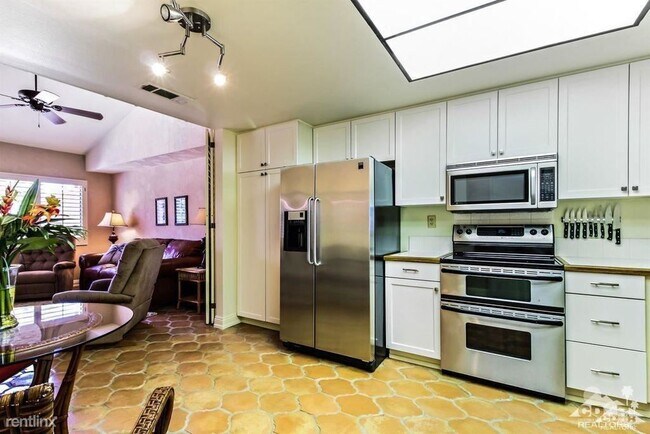 Foto del edificio - 2 br, 2 bath Condo - 38645 Dahlia Way