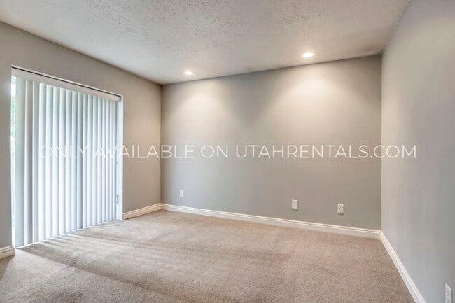 Building Photo - 151 S 1050 W