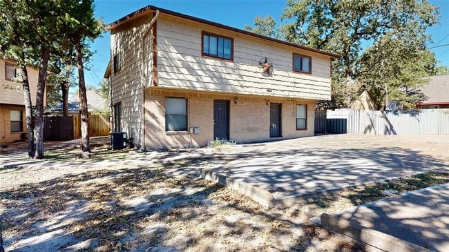 Photo - 1002 Verde Dr Apartment