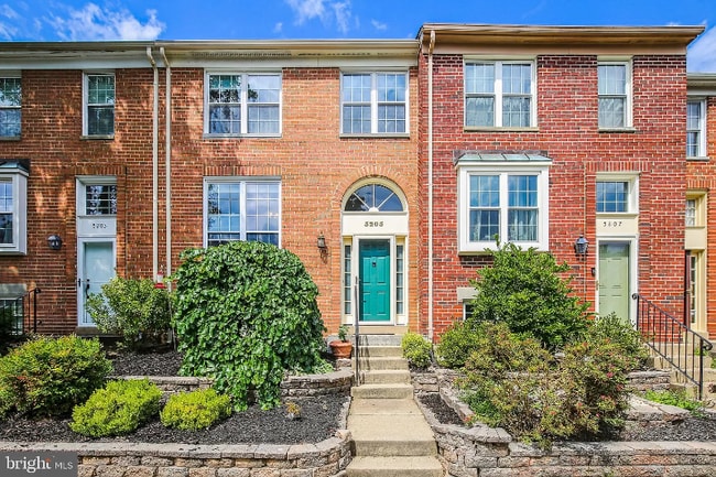 Building Photo - 5205 Cannes Ct