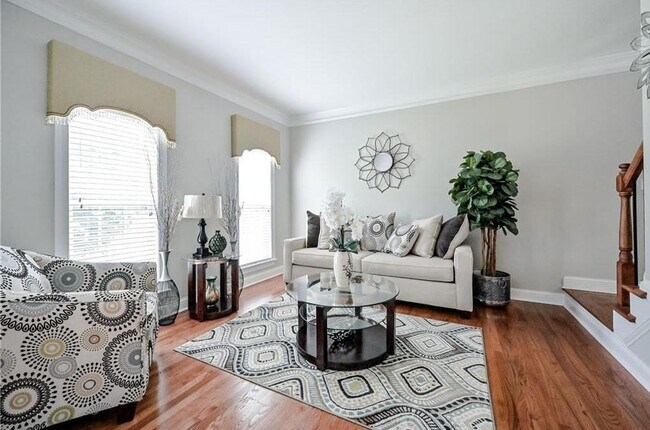 Foto del edificio - 2370 Scotney Castle Ln