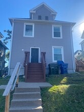 Building Photo - 411 E 8th St Building Photo - 411 E 8th St