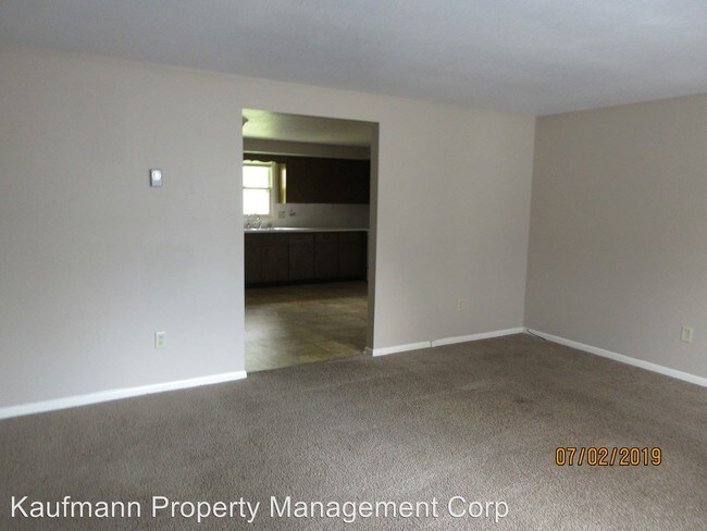 Building Photo - 130 N Gerke Ave