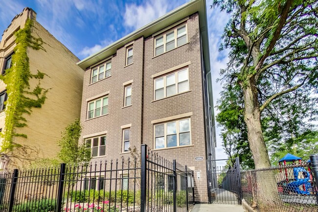 Building Photo - 6204 S Kimbark Ave