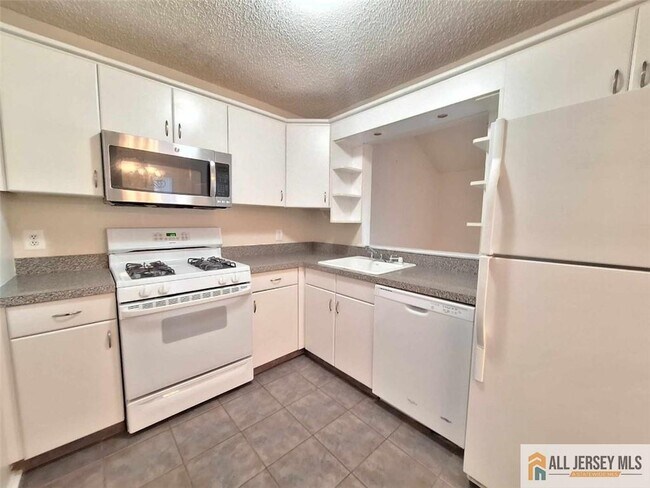 Foto del edificio - 511 Sunshine Ct