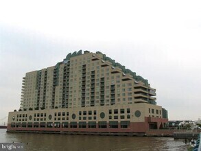 Building Photo - 1215 S Christopher Columbus Blvd