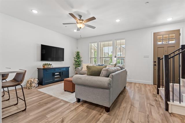 Foto del edificio - 2529 Barnwood Ln