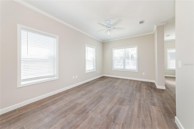 Foto del edificio - 509 60th Ave Dr W