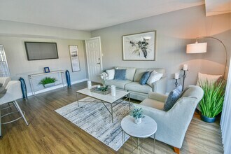 Building Photo - Verona at District Heights