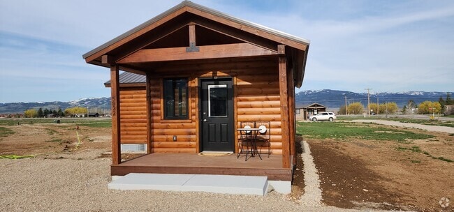 Building Photo - 5022 S 400 W