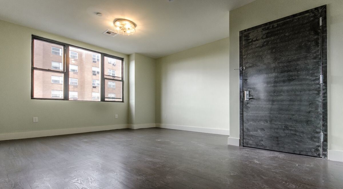 Foto principal - 175 Menahan St