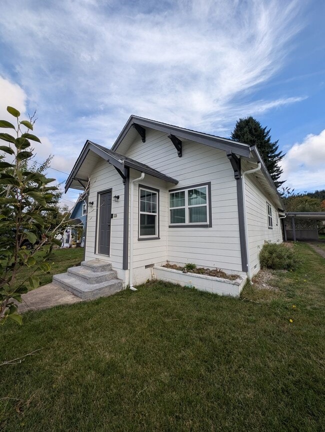 Foto del edificio - Adorable Four Bedroom w/ Fenced Yard Avail...