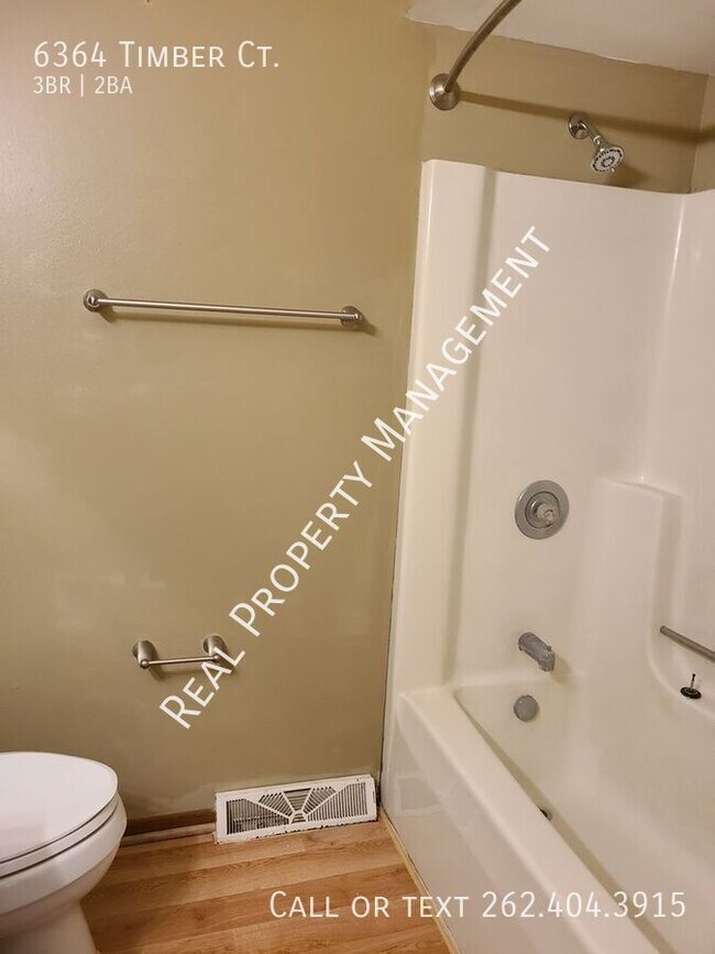 Foto del edificio - 6364 Timber Ct