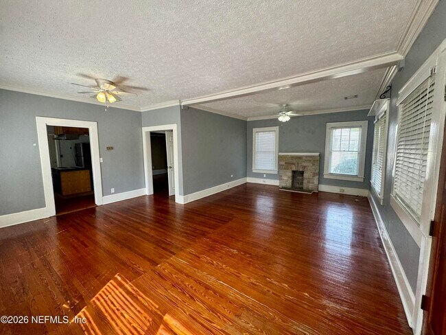 Building Photo - 1250 Dancy St