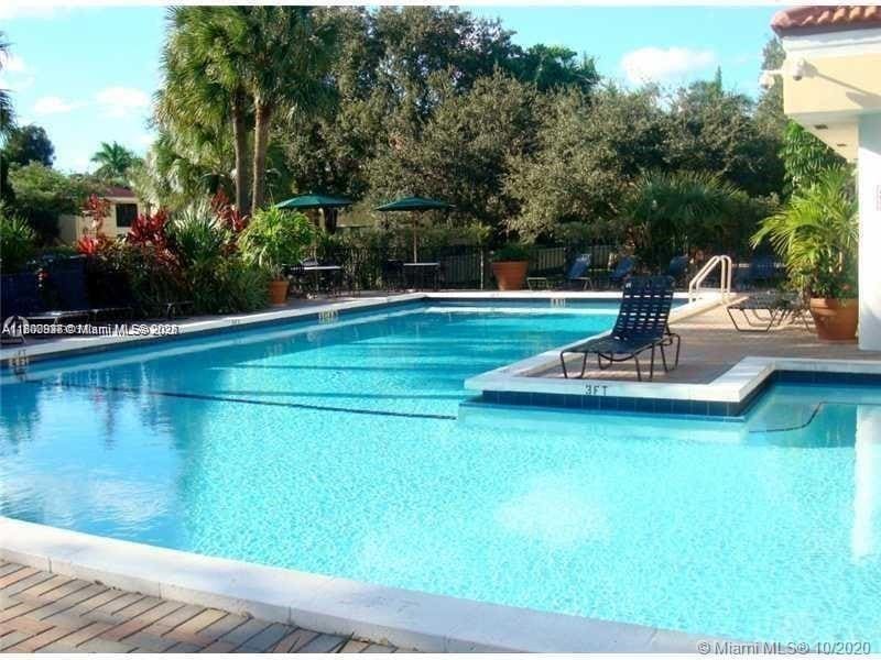 Foto principal - 2445 SW 18th Terrace