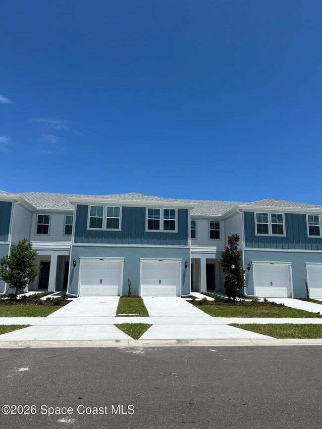 Foto del edificio - 4443 Jetty Ln NE